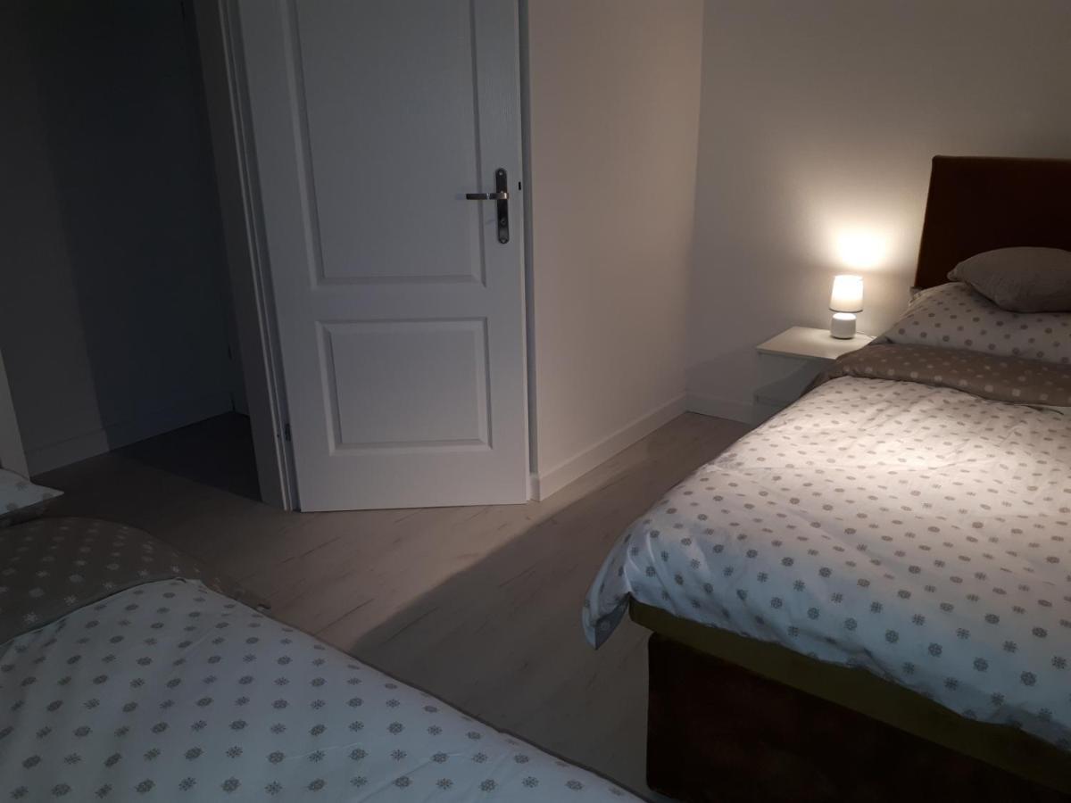 Lawendowy Zaulek Apartment Debina  Екстериор снимка